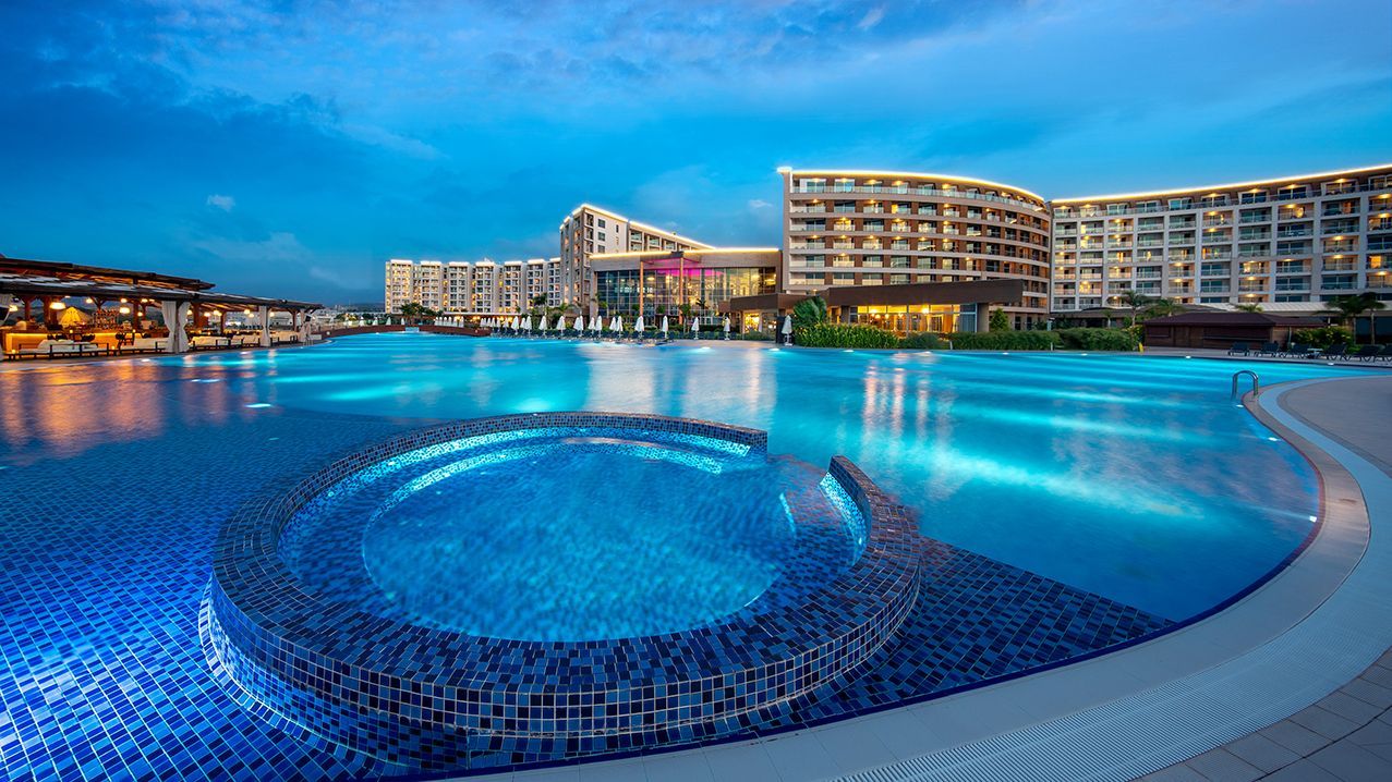 Как отдохнуть в отеле "Elexus Hotel & Resort & Spa"?