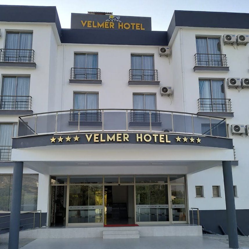 В Лефке открылся Velmer Otel