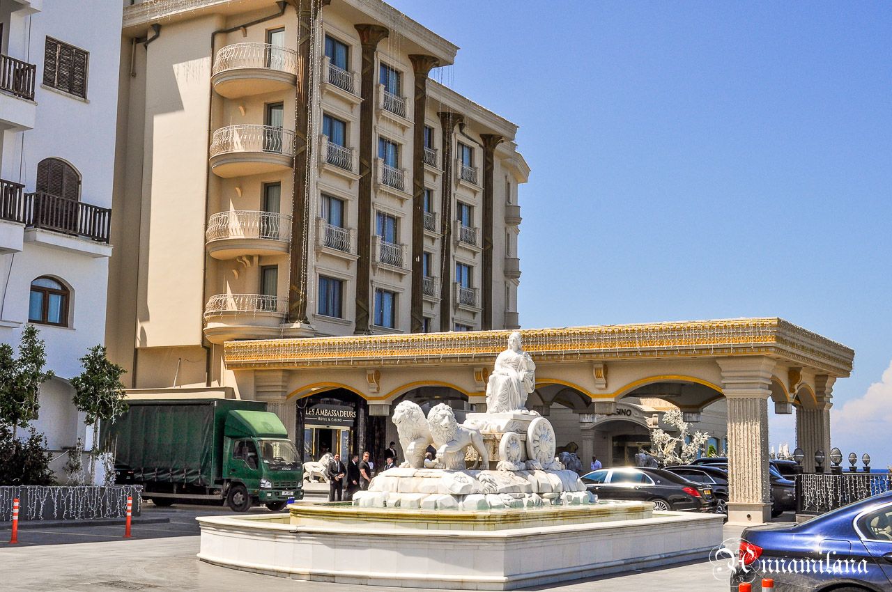 Les Ambassadeurs Hotel & Casino открыл свои двери для посетителей