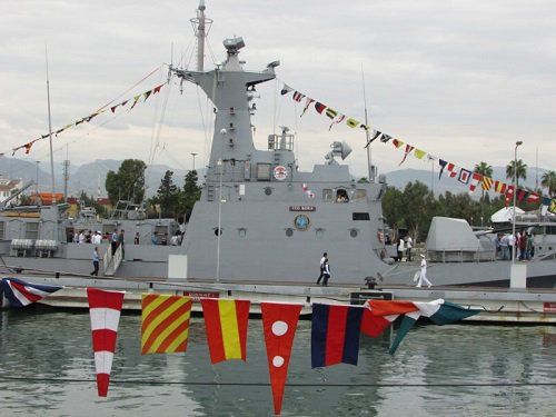 Два военно-морских судна открыты для публики