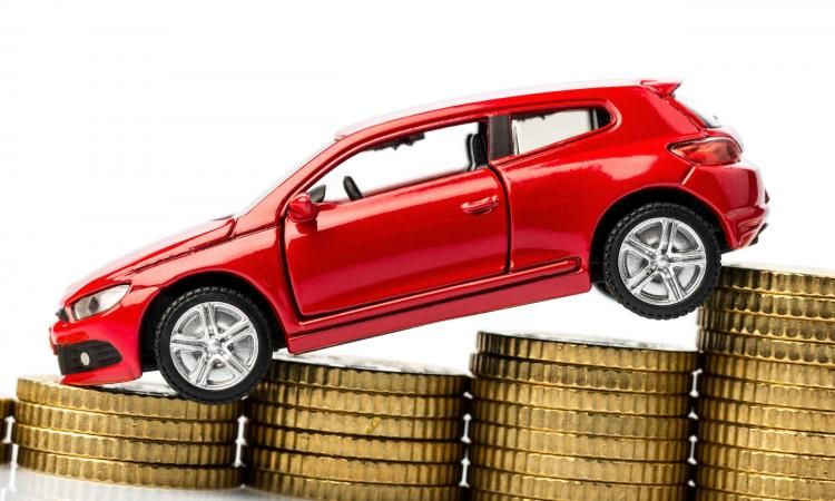 Акынджи предложил страхование автомобилей по всему острову