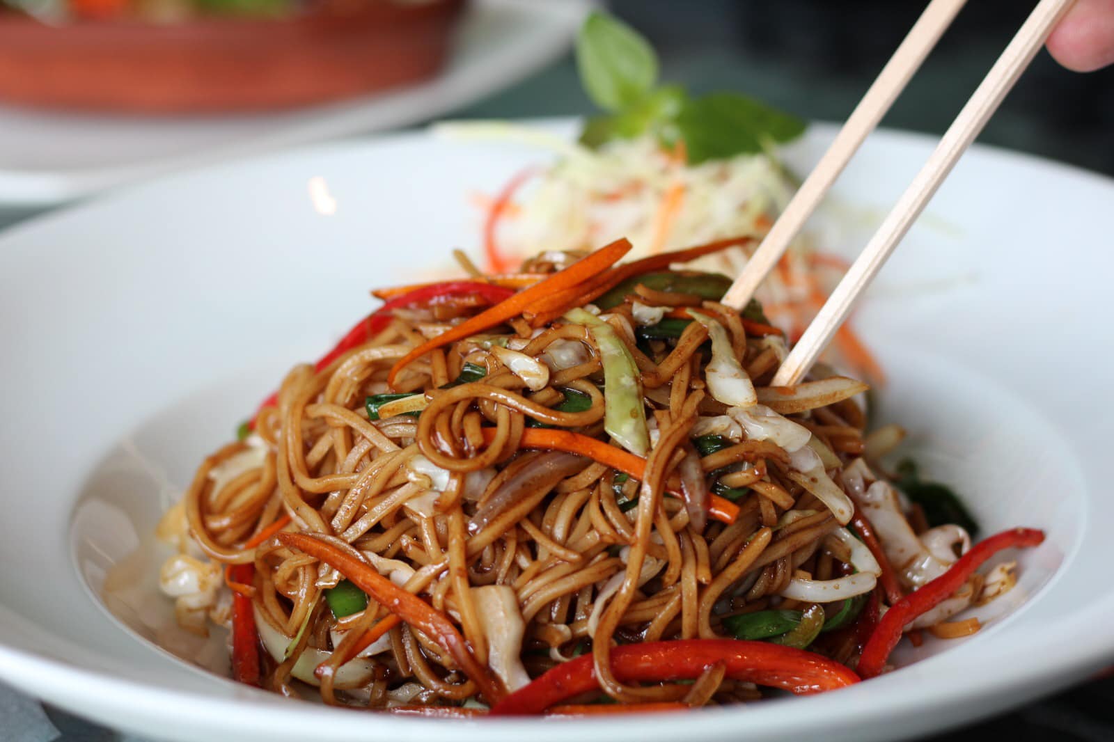 Кафе азиатской кухни «Azra Claire’s Asian Restaurant»